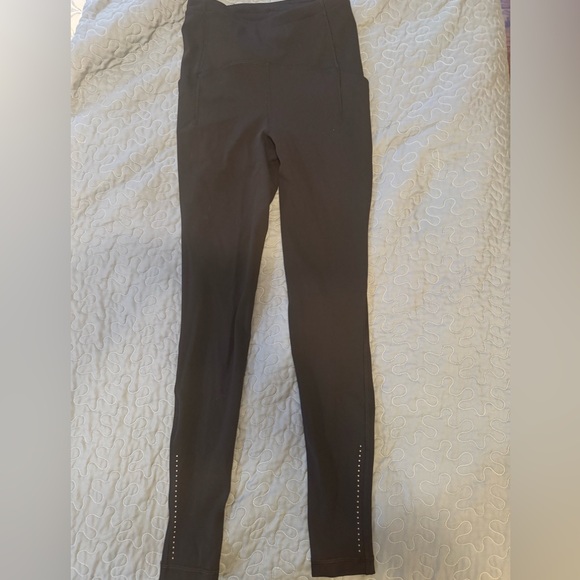 Lululemon Swift Speed High-Rise Tight 28" Size 4. Worn once. Excellent condition - Picture 3 of 14